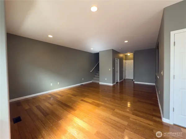 $3,300 | 4 112th Street Southwest, Unit A, Everett, WA 98204