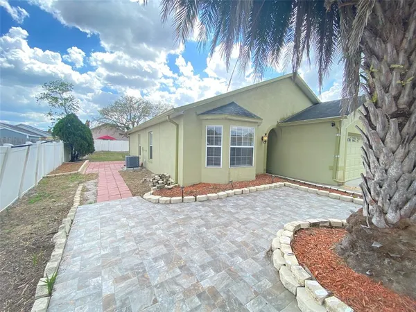 $2,300 | 1019 Great Shady Lane, Orlando, FL 32825