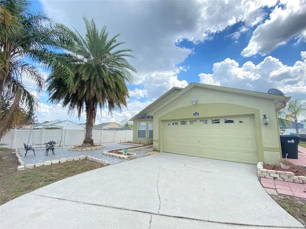 $2,300 | 1019 Great Shady Lane, Orlando, FL 32825