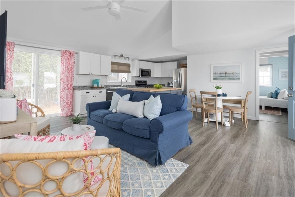 30 Roosevelt Road, Unit 1 Marshfield, MA 02050 - Photo 14 of 25