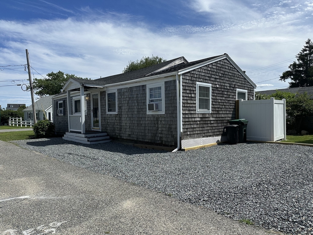 30 Roosevelt Road, Unit 1 Marshfield, MA 02050 - Photo 2 of 25