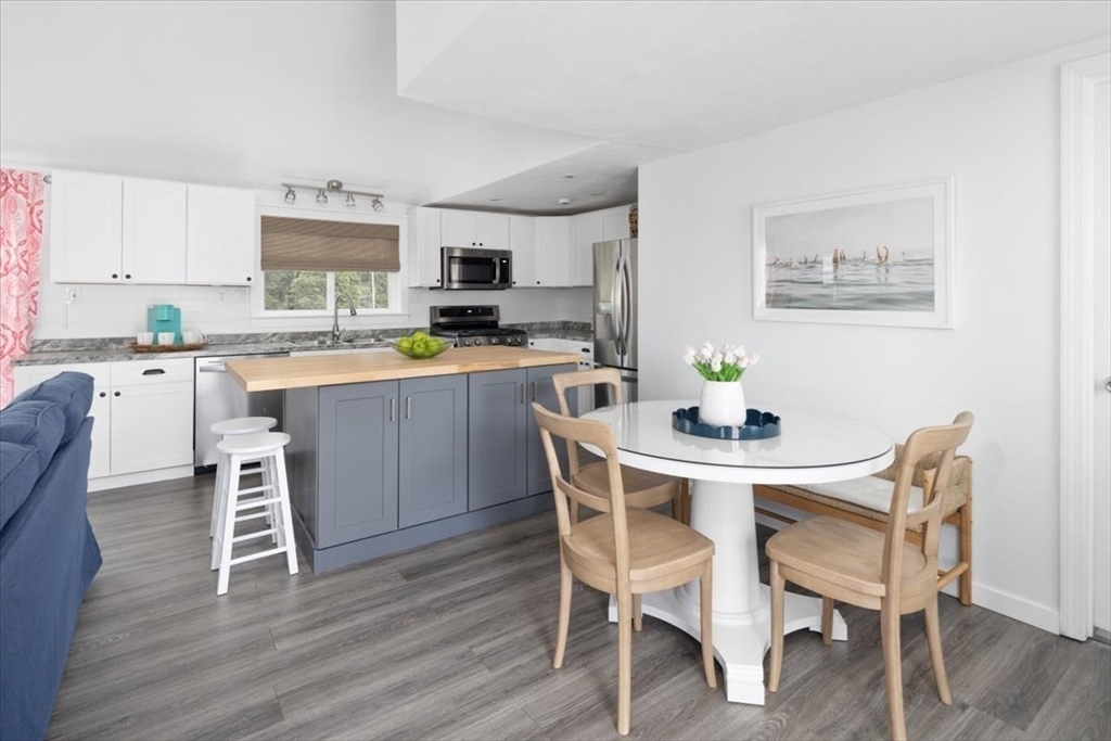 30 Roosevelt Road, Unit 1 Marshfield, MA 02050 - Photo 5 of 25