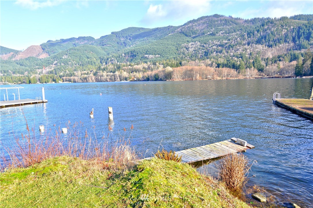289 Shallow Shore Road Bellingham, WA 98229 - Photo 3 of 40 Gallery Image 3