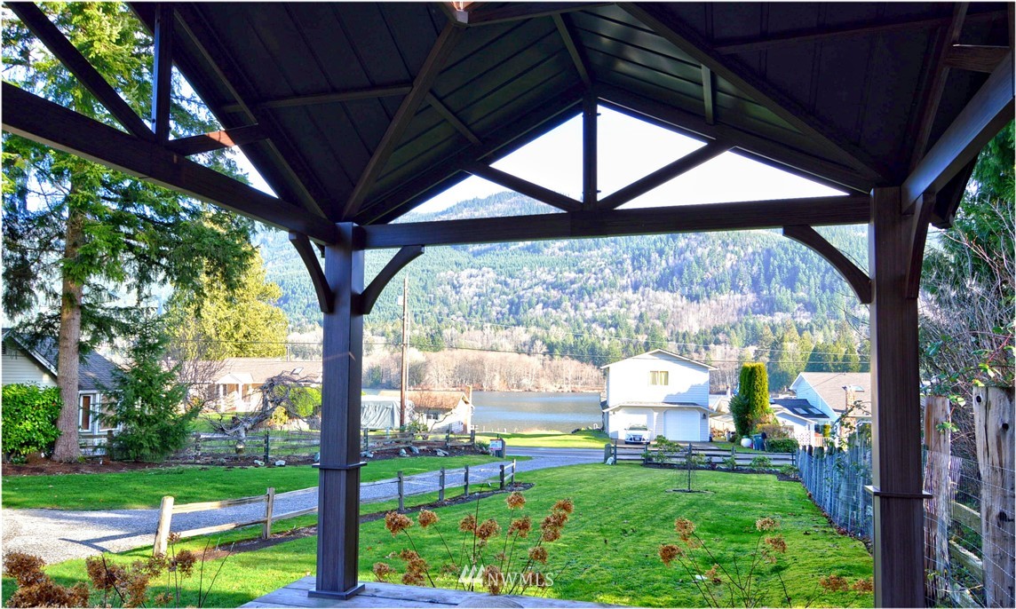 289 Shallow Shore Road Bellingham, WA 98229 - Photo 6 of 40 Gallery Image 6