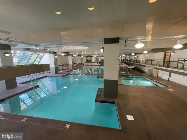 $3,200 | 205 Yoakum Parkway, Unit 1721, Alexandria, VA 22304