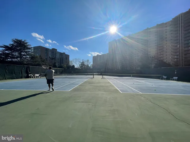 $3,200 | 205 Yoakum Parkway, Unit 1721, Alexandria, VA 22304