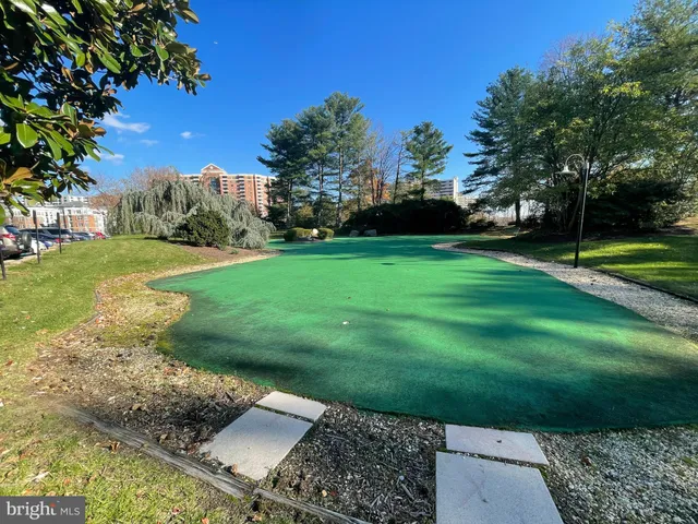 $3,200 | 205 Yoakum Parkway, Unit 1721, Alexandria, VA 22304