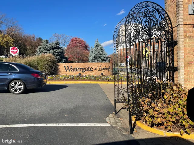 $3,200 | 205 Yoakum Parkway, Unit 1721, Alexandria, VA 22304