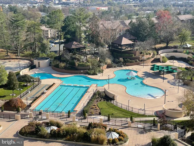 $3,200 | 205 Yoakum Parkway, Unit 1721, Alexandria, VA 22304