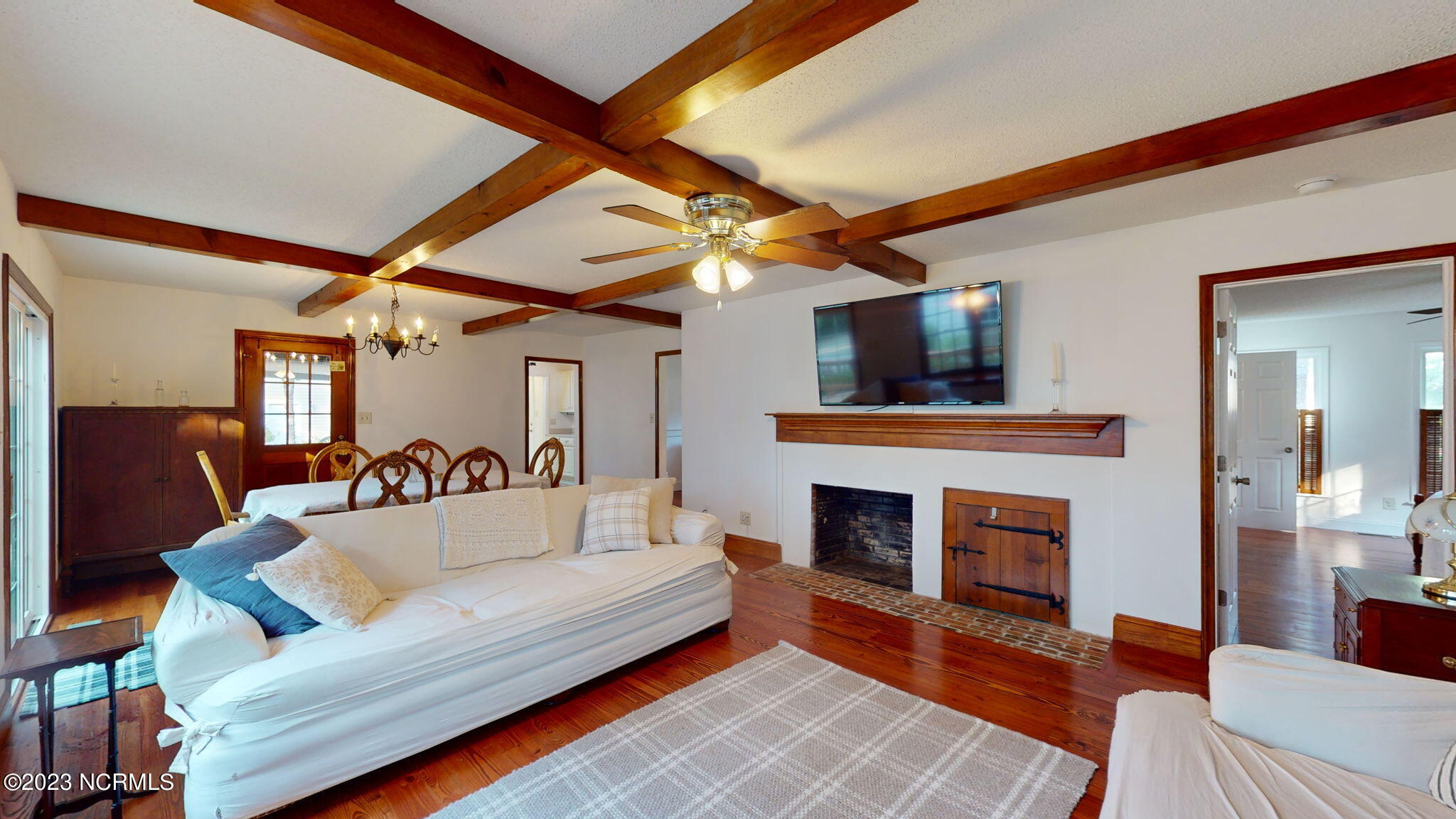 906 Point Court New Bern, NC 28560 - Photo 17 of 70 PINE FLOORING