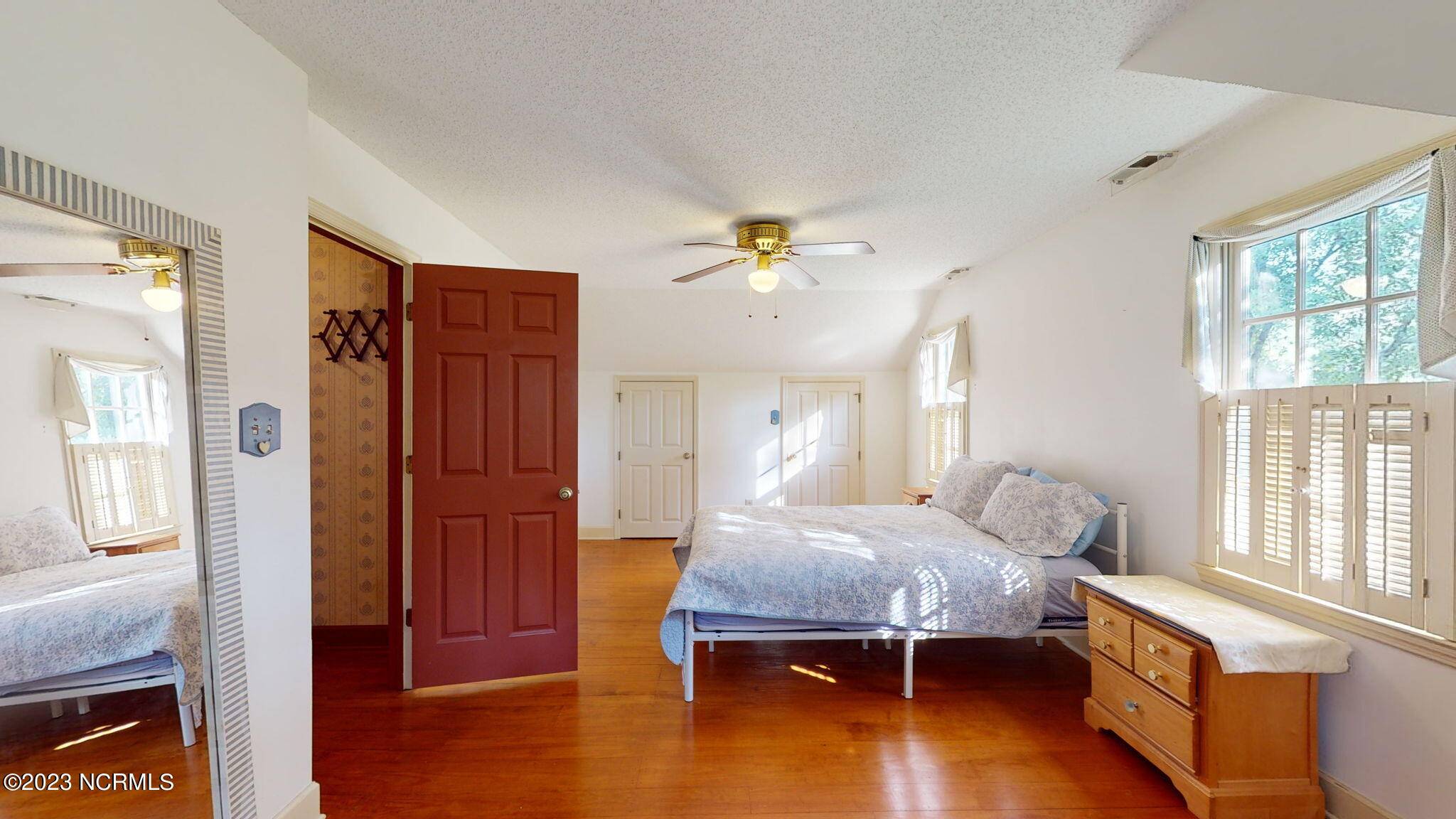 906 Point Court New Bern, NC 28560 - Photo 32 of 70 BEDROOM #3