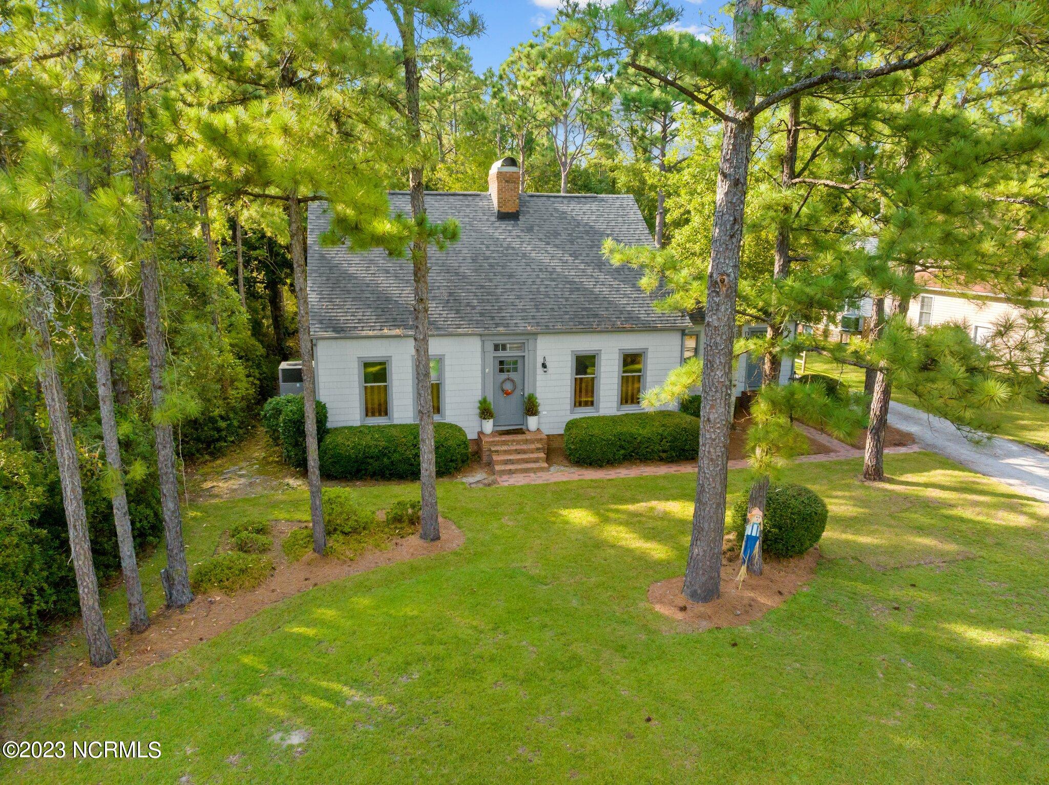 906 Point Court New Bern, NC 28560 - Photo 41 of 70 WOODED SETTING