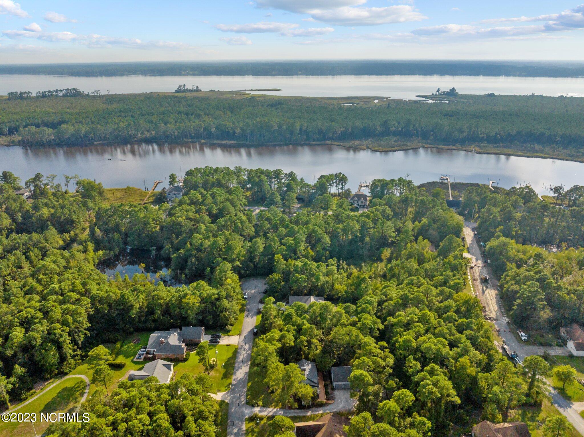 906 Point Court New Bern, NC 28560 - Photo 51 of 70 NORTHWEST CREEK OVERLOOKS NEUSE RIVER
