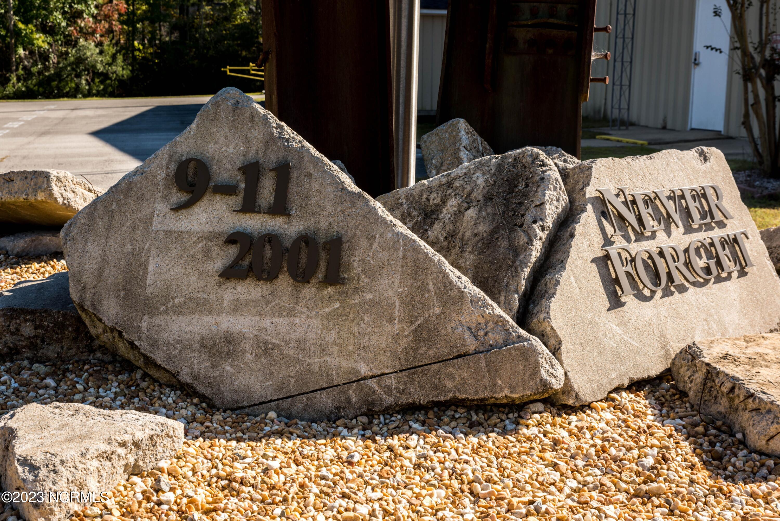 906 Point Court New Bern, NC 28560 - Photo 55 of 70 FFH 911 MEMORIAL NEVER FORGET