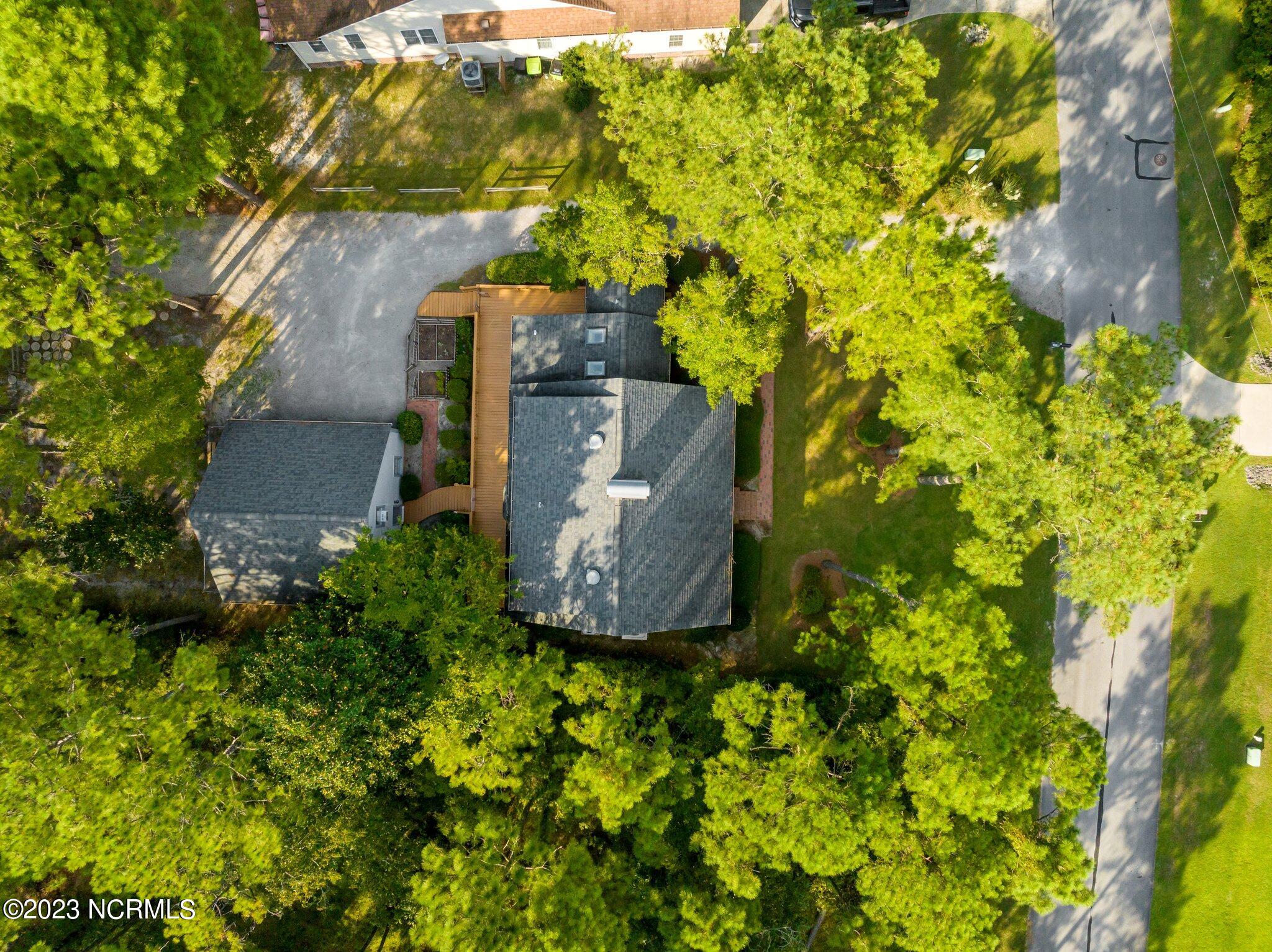 906 Point Court New Bern, NC 28560 - Photo 66 of 70 OVERHEAD