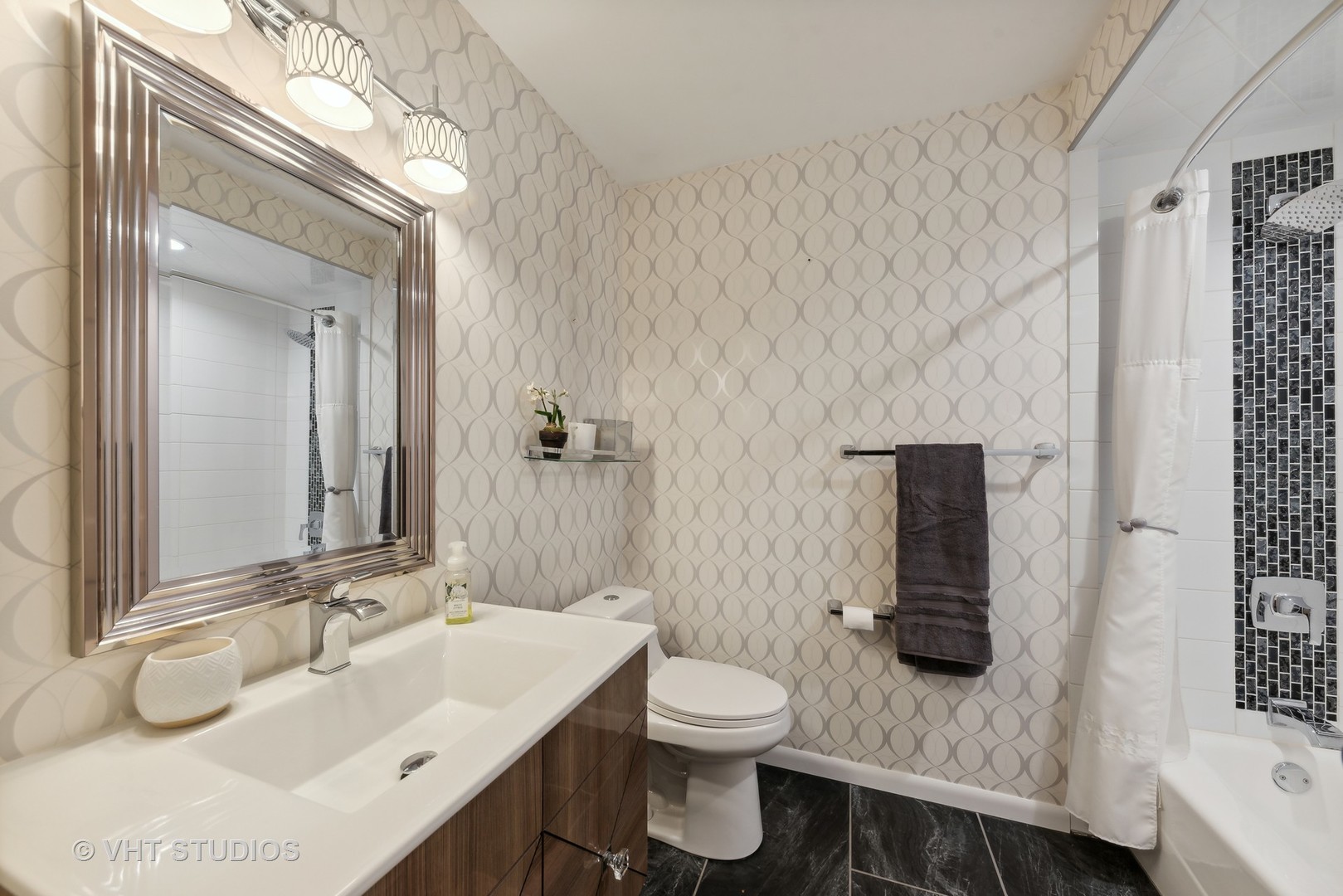 107 Trout Valley Road Trout Valley, IL 60013 - Photo 21 of 29 a bathroom with a sink toilet and shower