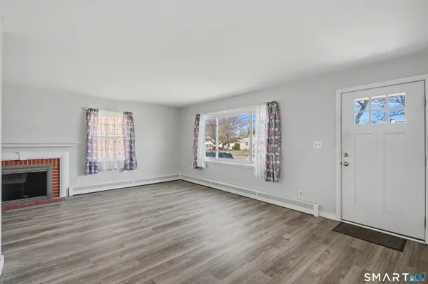 $2,800 | 41 Sunnybrook Bend, Waterbury, CT 06708