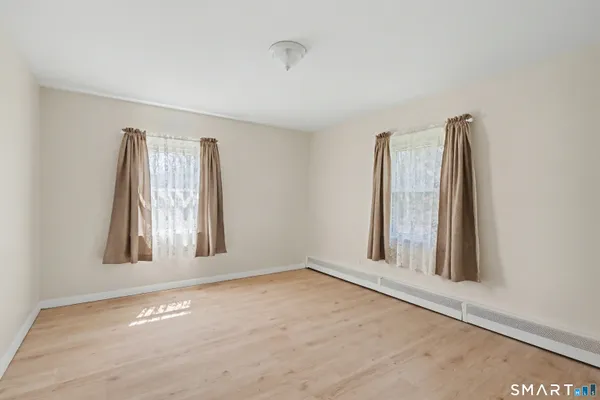 $2,800 | 41 Sunnybrook Bend, Waterbury, CT 06708
