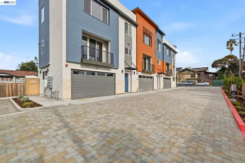 $1,178,000 | 40857 Lincoln Street, Unit 3701, Fremont, CA 94538