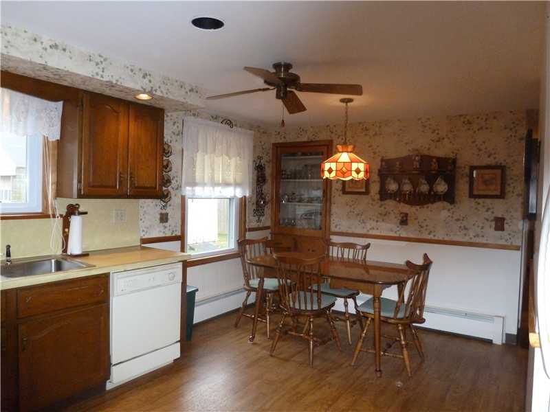 101 Sowams Road Barrington, RI 02806 - Photo 5 of 13 Dining Area.