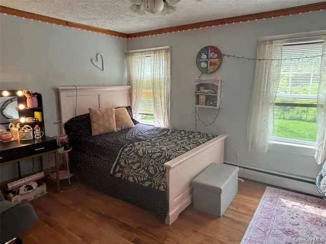 a black and white photo of a room