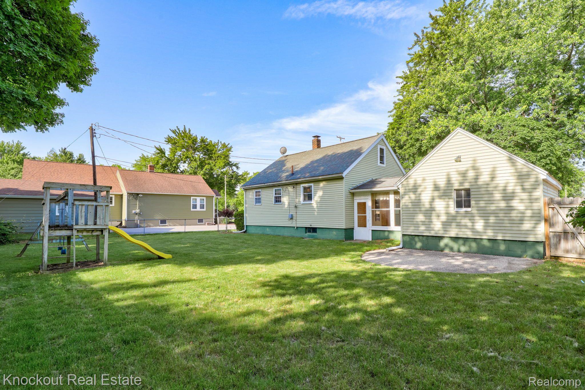13 South Lincoln Road Bay City, MI 48708 - Photo 33 of 35 Gallery Image 33