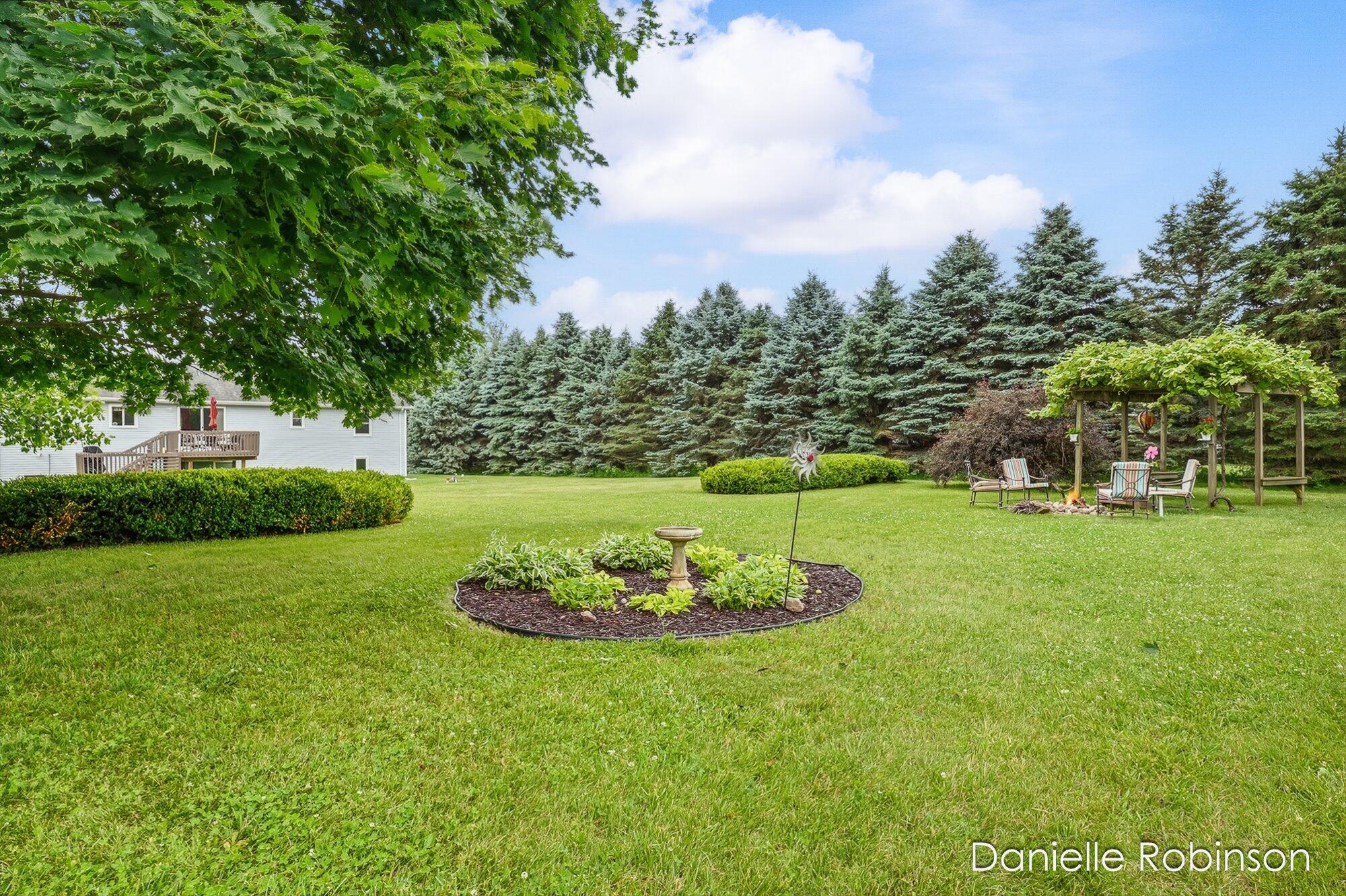 6829 12 Mile Road Northeast Rockford, MI 49341 - Photo 51 of 70 52-WM682912mile-26