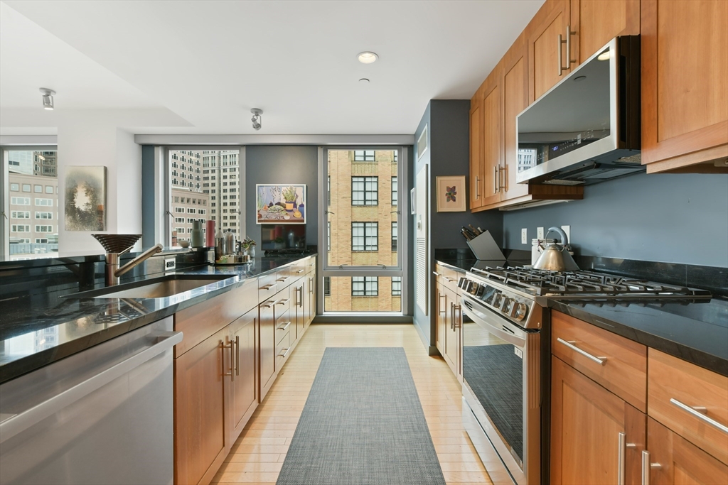 80 Broad Street, Unit PH1202 Boston, MA 02110 - Photo 6 of 12