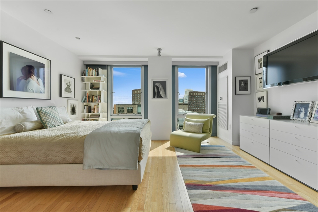 80 Broad Street, Unit PH1202 Boston, MA 02110 - Photo 8 of 12