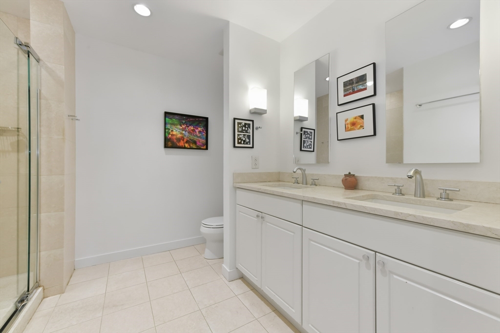 80 Broad Street, Unit PH1202 Boston, MA 02110 - Photo 9 of 12