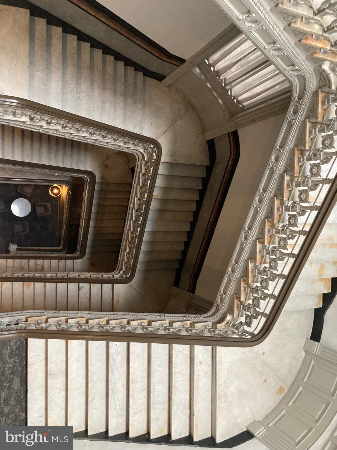 1001-13 Chestnut Street, Unit 705W Philadelphia, PA 19103 - Photo 20 of 30 a close view of a fireplace