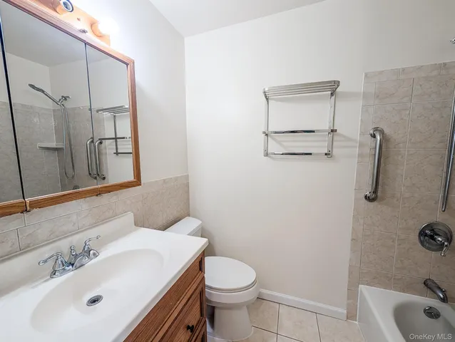 $189,000 | 73 Rocky Point Yaphank Road, Unit 106, Rocky Point, NY 11778