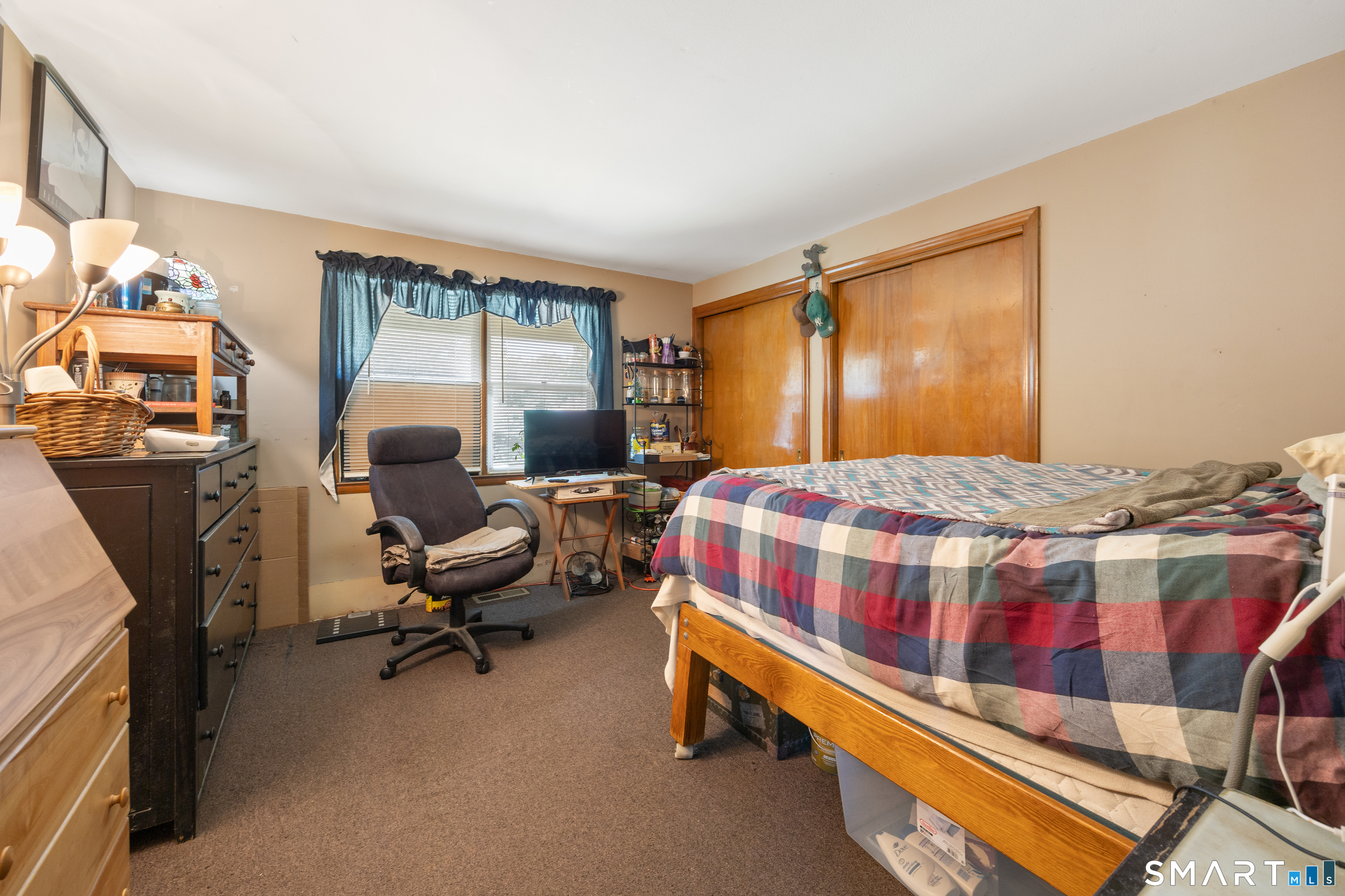 186 Schaffer Road Bethany, CT 06524 - Photo 17 of 34