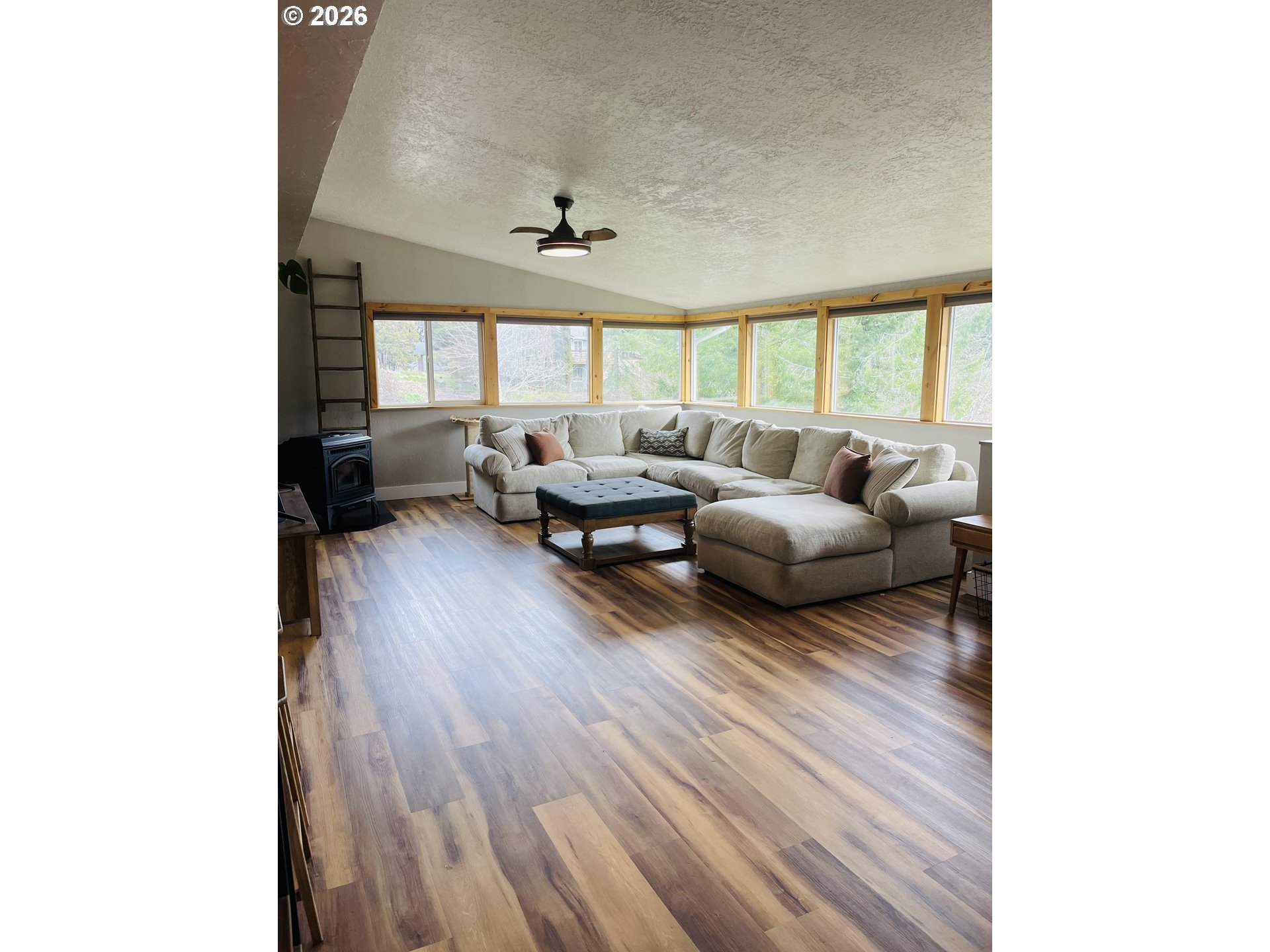 922 Fern Place Reedsport, OR 97467 - Photo 8 of 43