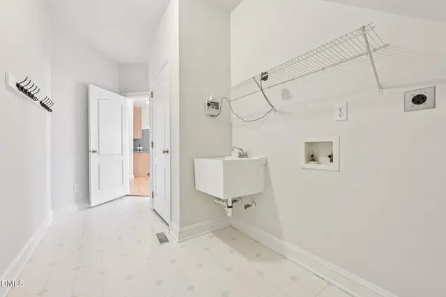 $949,000 | 104 Cupola Chase Way, Cary, NC 27519