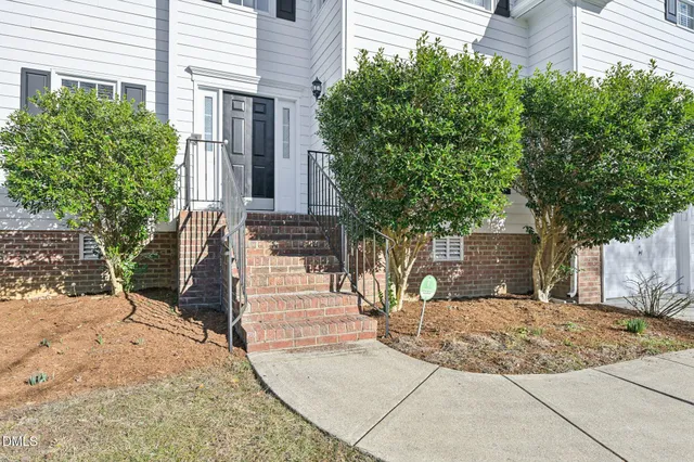 $949,000 | 104 Cupola Chase Way, Cary, NC 27519