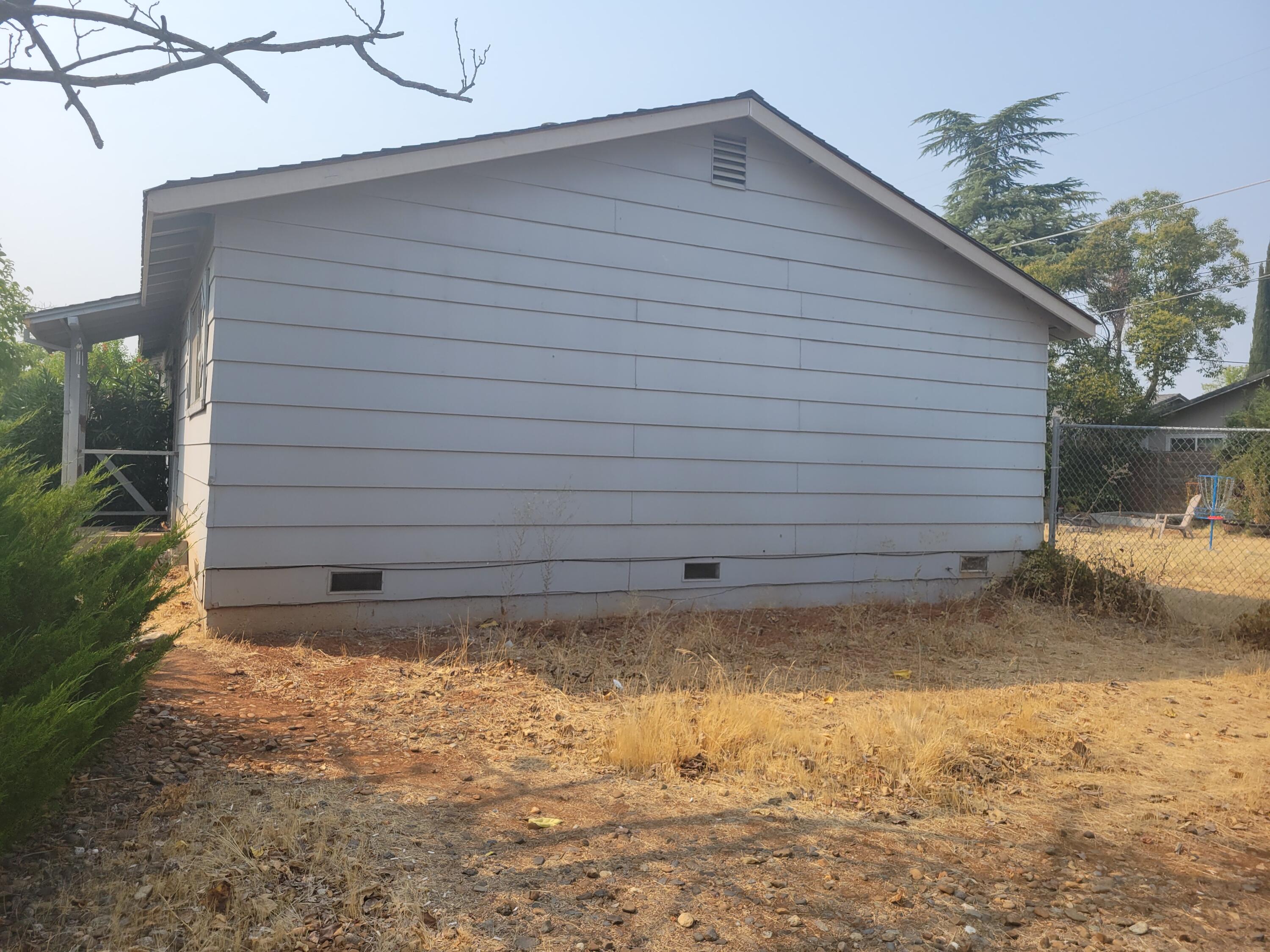 2490 Galaxy Way Redding, CA 96002 - Photo 25 of 30