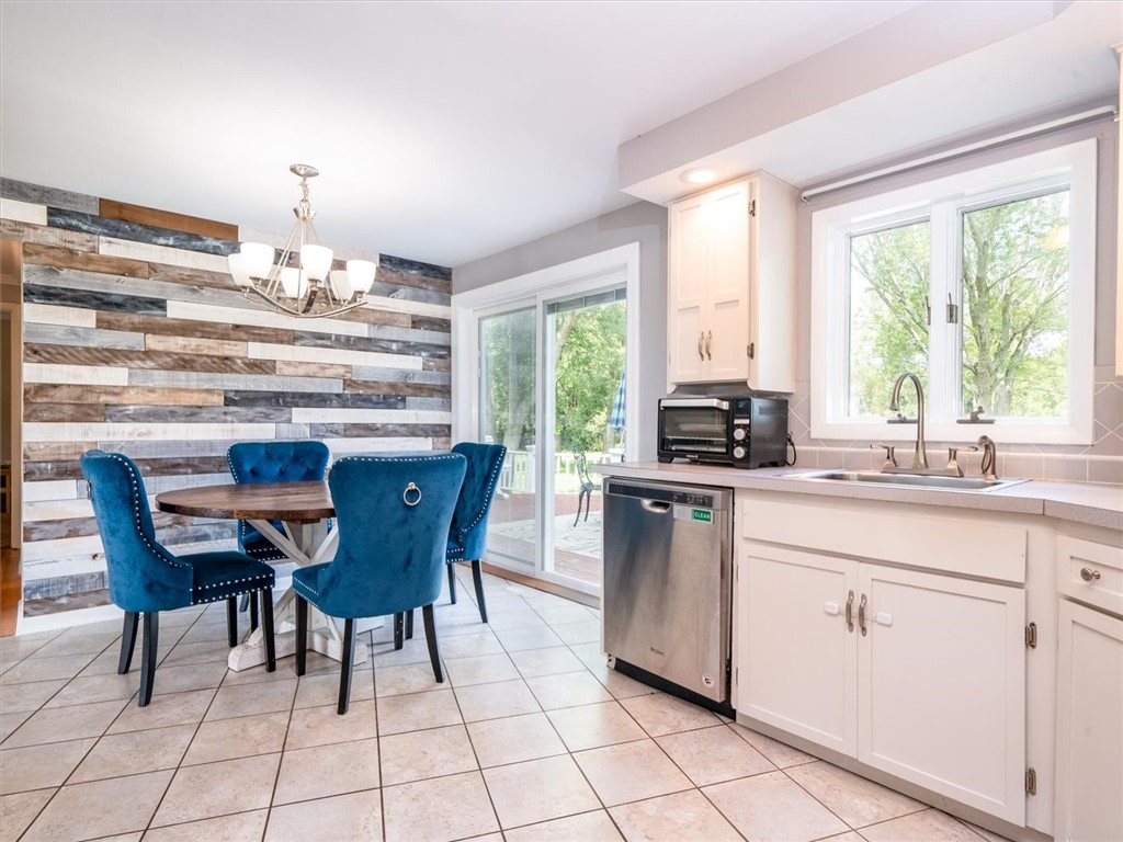 526 Robertson Road Churchville, NY 14428 - Photo 7 of 50