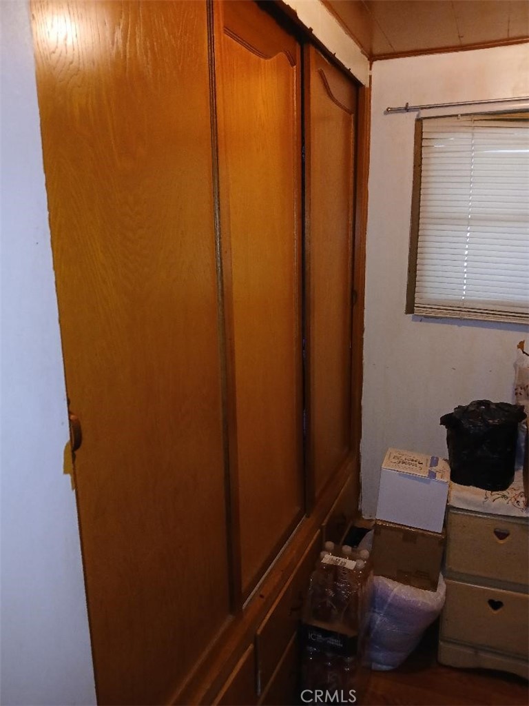 13645 5th Street, Unit 35 Yucaipa, CA 92399 - Photo 27 of 30 a bathroom with a sink and a mirror
