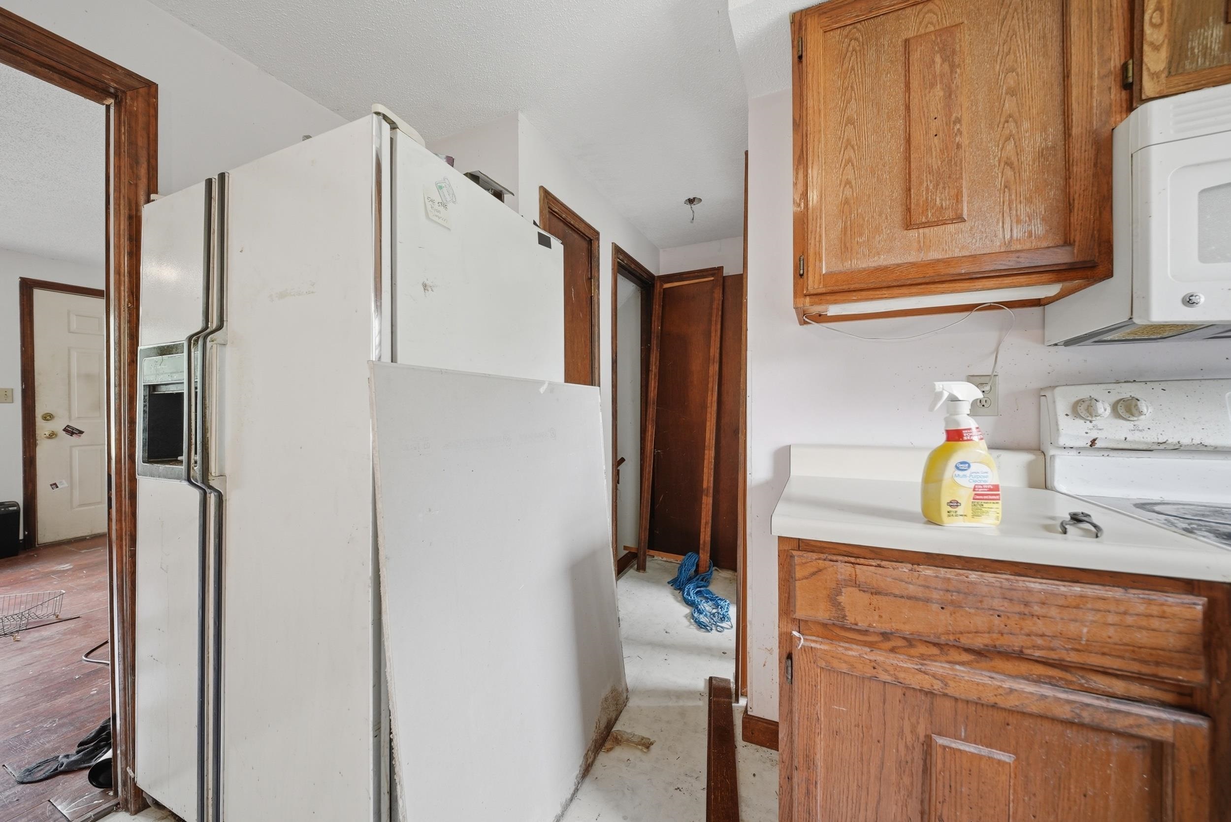 13 Sunnyside Lane, Unit R Derry, NH 03038 - Photo 7 of 54