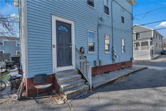 $550,000 | 8 Andem Street, Providence, RI 02908
