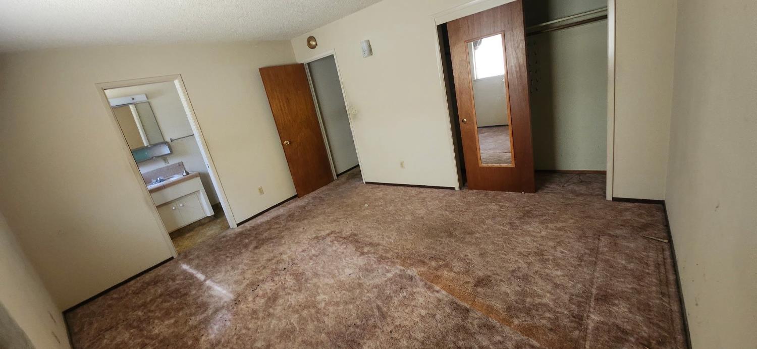 1942 Canyon Road Redding, CA 96001 - Photo 6 of 12 Gallery Image 6