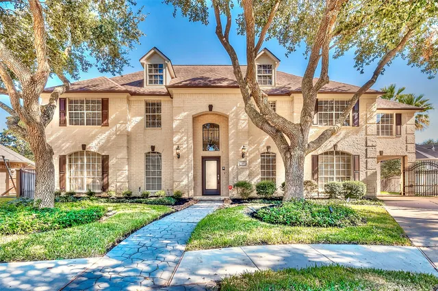 $3,650 | 19 Calleston Court, Sugar Land, TX 77479