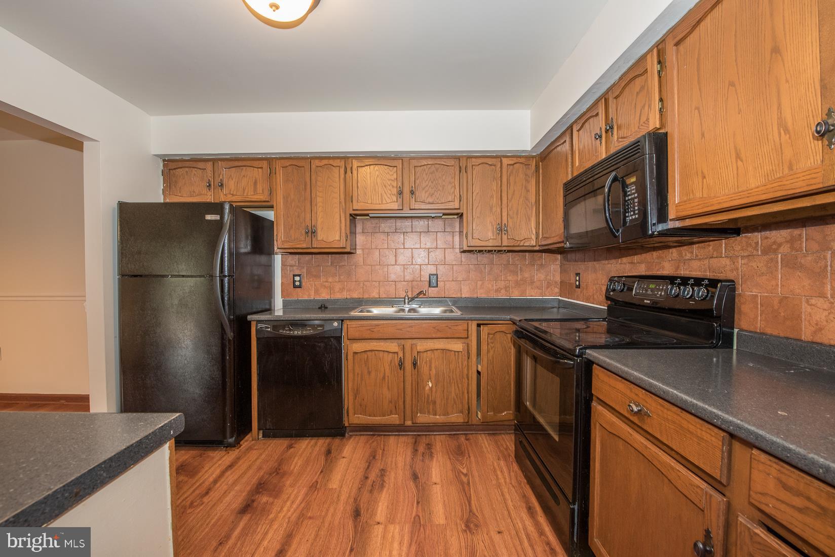 254 Valley Stream Lane Chesterbrook, PA 19087 - Photo 10 of 29