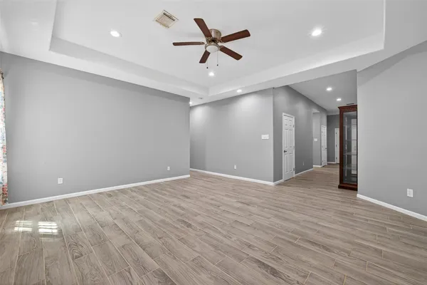 $2,300 | 25106 Morgan Cemetery Road, Cleveland, TX 77328