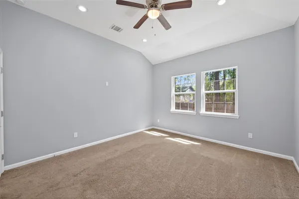 $2,300 | 25106 Morgan Cemetery Road, Cleveland, TX 77328