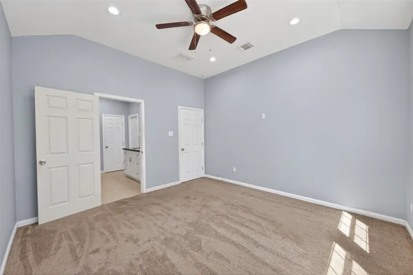 $2,300 | 25106 Morgan Cemetery Road, Cleveland, TX 77328