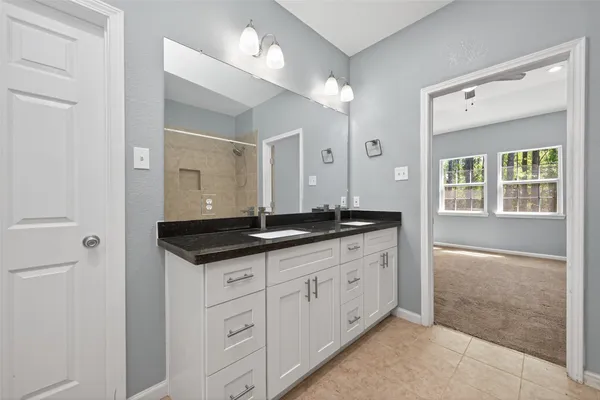 $2,300 | 25106 Morgan Cemetery Road, Cleveland, TX 77328