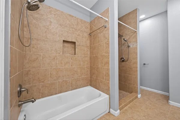 $2,300 | 25106 Morgan Cemetery Road, Cleveland, TX 77328