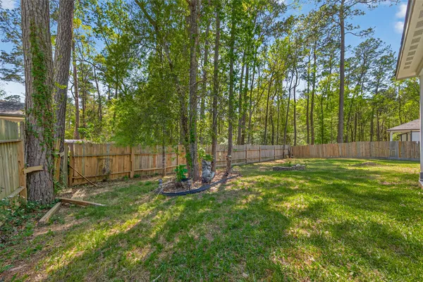 $2,300 | 25106 Morgan Cemetery Road, Cleveland, TX 77328